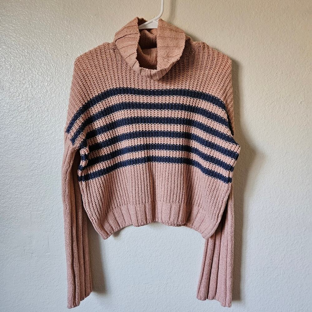 Cropped Turtle Neck Sweater Small